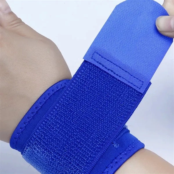 Sports Training Fitness Protective Gear With Wrist Bandage - Sports Training Fitness Protective Gear With Wrist Bandage - Image 4 of 5