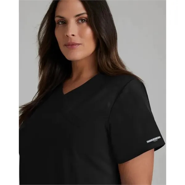 Barco Skechers Women's Vitality 3 Pocket V-Neck Scrub Top - Barco Skechers Women's Vitality 3 Pocket V-Neck Scrub Top - Image 2 of 6