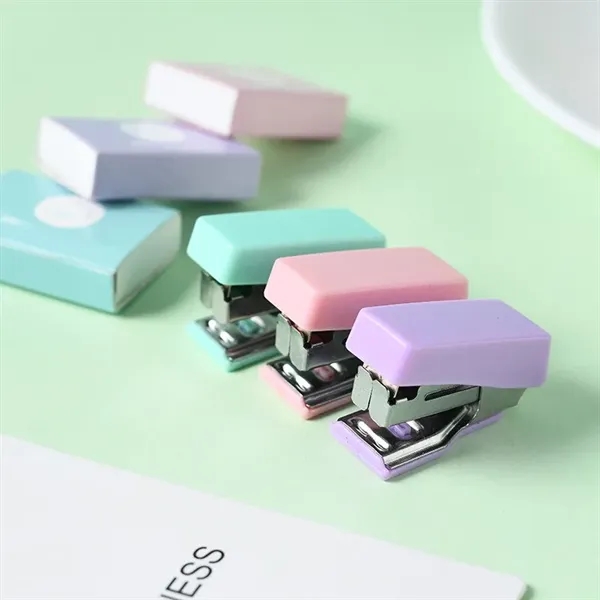 Mini Plastic Stapler Set - Mini Plastic Stapler Set - Image 3 of 3