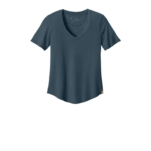 tentree Women's TreeBlend V-Neck T-Shirt - tentree Women's TreeBlend V-Neck T-Shirt - Image 8 of 9