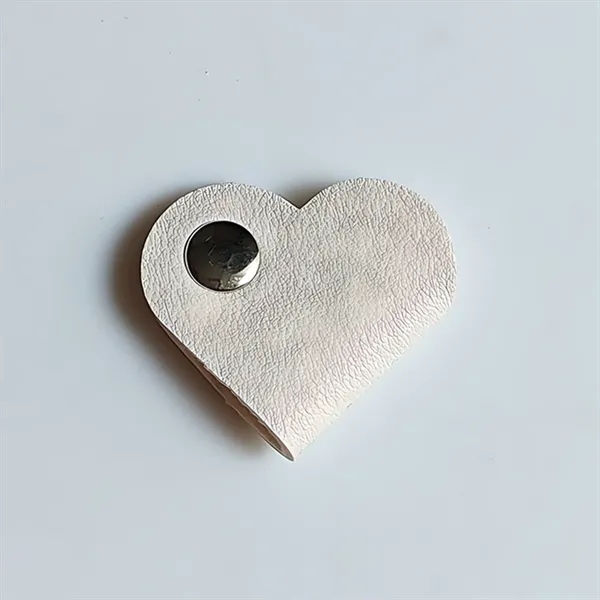 Portable PU Data Cable Organizer Heart-Shape - Portable PU Data Cable Organizer Heart-Shape - Image 9 of 10