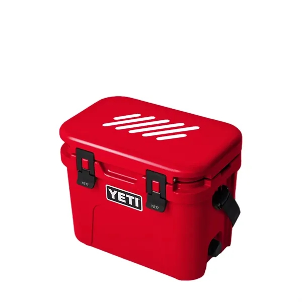 YETI Roadie 15 qt Cooler - YETI Roadie 15 qt Cooler - Image 0 of 7