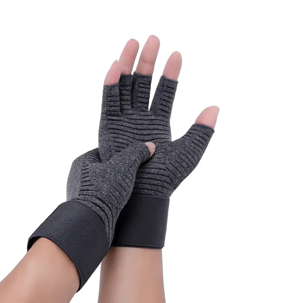 Sports Fitness Training Wrist Guard Half-finger Gloves - Sports Fitness Training Wrist Guard Half-finger Gloves - Image 3 of 4