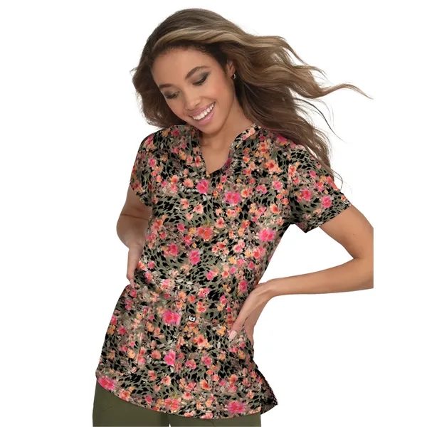 koi - Next Gen - Women's Two-Pocket Print V-Neck Early En... - koi - Next Gen - Women's Two-Pocket Print V-Neck Early En... - Image 0 of 0