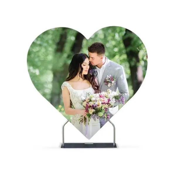 Heart Shaped Backdrop (6.5ft x 6.4ft) - Heart Shaped Backdrop (6.5ft x 6.4ft) - Image 0 of 3