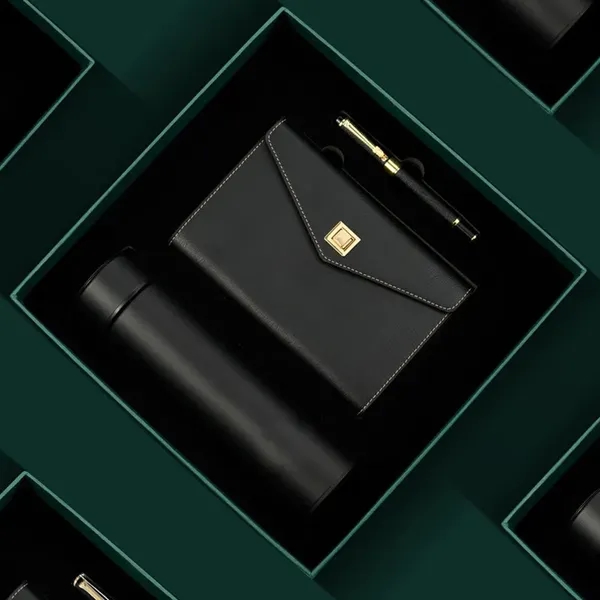 3-Piece New Year Business Gift Set - 3-Piece New Year Business Gift Set - Image 2 of 4