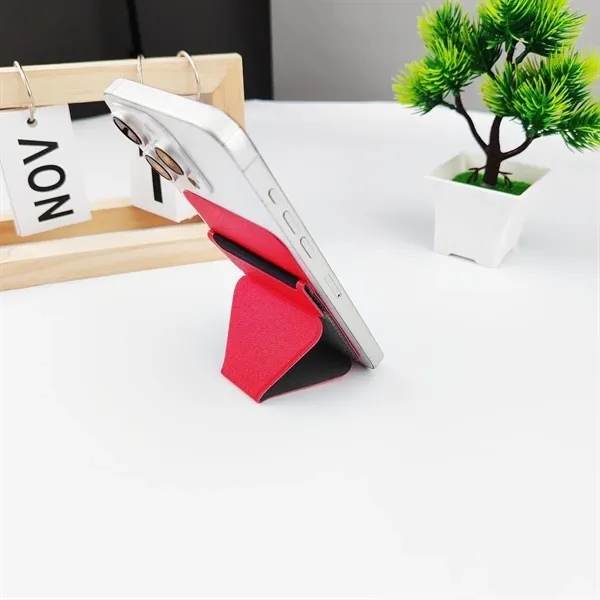 Magnetic Wallet Stand - Magnetic Wallet Stand - Image 3 of 5
