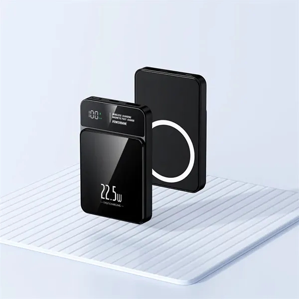 PD Magnetic Power Bank 5,000mAh w/ Display - PD Magnetic Power Bank 5,000mAh w/ Display - Image 8 of 11