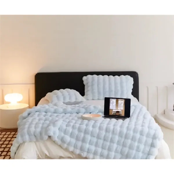Luxury Cozy Faux Fur Throw Blanket - Luxury Cozy Faux Fur Throw Blanket - Image 5 of 5