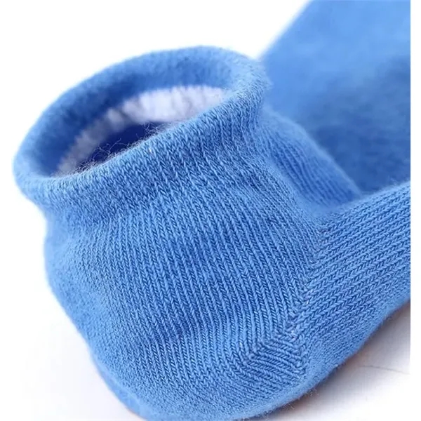 Kids Teenager Non Slip Anti Skid Trampoline Socks with Grips - Kids Teenager Non Slip Anti Skid Trampoline Socks with Grips - Image 7 of 13