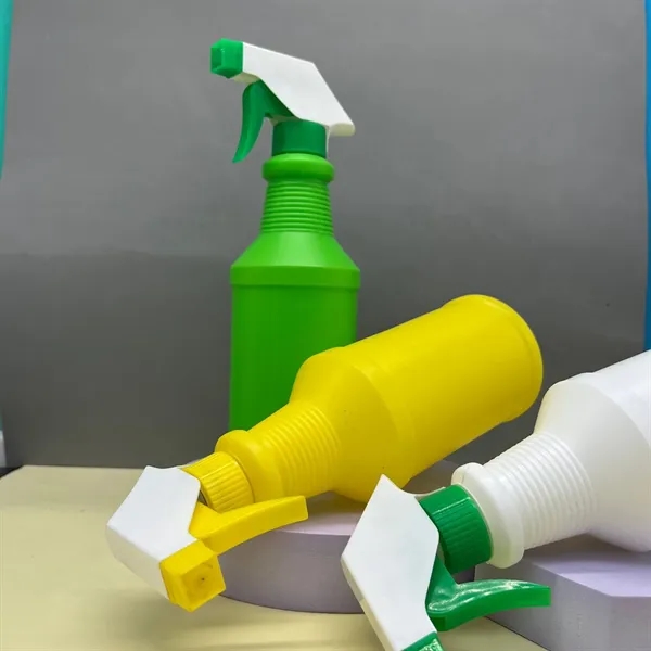 21 oz Spray Bottles - 21 oz Spray Bottles - Image 2 of 3