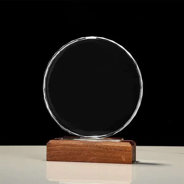 Crystal Trophy - Crystal Trophy - Image 1 of 3