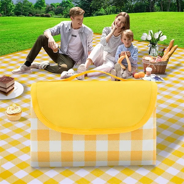 Fold up Waterproof Picnic Blanket - Fold up Waterproof Picnic Blanket - Image 5 of 6