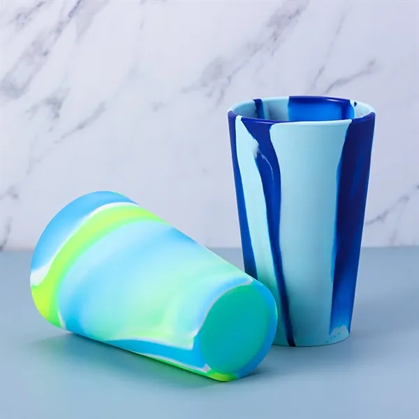 20 OZ Silicone Pint Glass - 20 OZ Silicone Pint Glass - Image 1 of 3