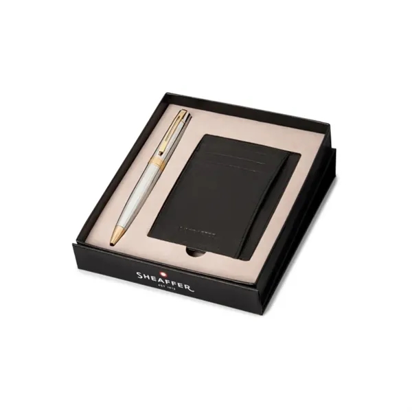 SHEAFFER® Gift Set Chrome 300 Ballpoint Pen w/ Card Holder - SHEAFFER® Gift Set Chrome 300 Ballpoint Pen w/ Card Holder - Image 4 of 7