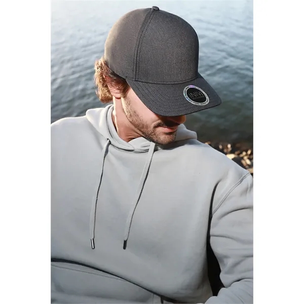 INIVI Bottlecap 2 Panel Cap. - INIVI Bottlecap 2 Panel Cap. - Image 0 of 6