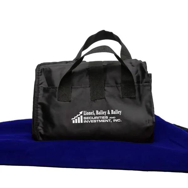 Fleece / Nylon Picnic Blanket - Fleece / Nylon Picnic Blanket - Image 4 of 17
