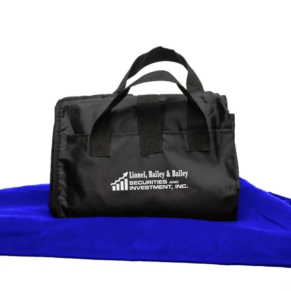 Fleece / Nylon Picnic Blanket - Fleece / Nylon Picnic Blanket - Image 7 of 17