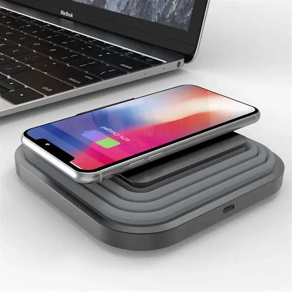 Wireless Charging Station with Lamp - Wireless Charging Station with Lamp - Image 0 of 2