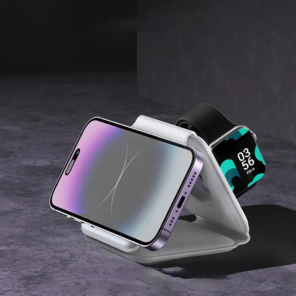 3 in 1 Portable Magnetic Desktop Foldable Wireless Charger - 3 in 1 Portable Magnetic Desktop Foldable Wireless Charger - Image 4 of 4