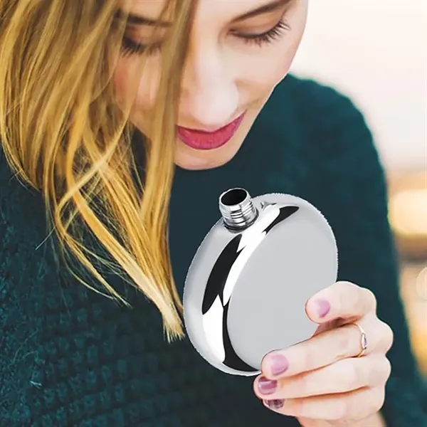 5Oz Portable Wine Whiskey Flasks Round Alcohol Bottle - 5Oz Portable Wine Whiskey Flasks Round Alcohol Bottle - Image 3 of 5