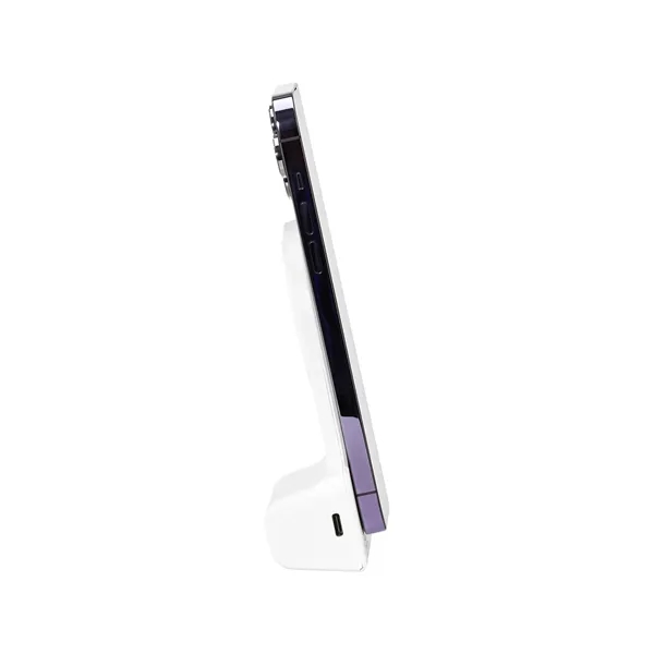 ShutterVolt 4,500 mAh MagSafe Power Bank - ShutterVolt 4,500 mAh MagSafe Power Bank - Image 8 of 10