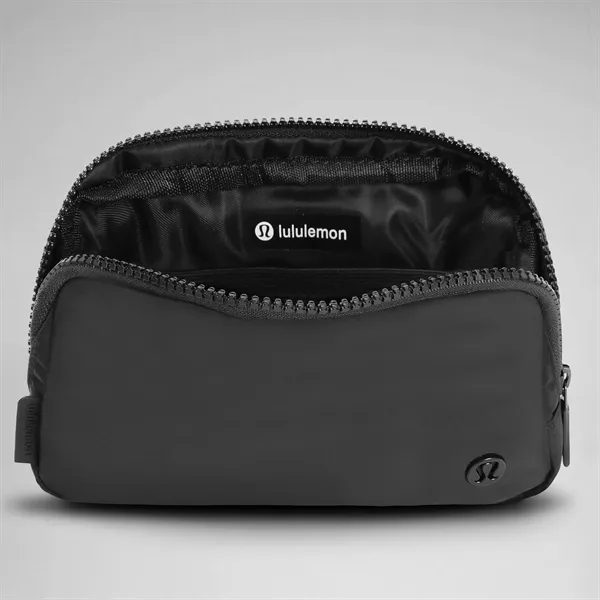 Lululemon Everywhere Belt Bag 1L - Lululemon Everywhere Belt Bag 1L - Image 3 of 40