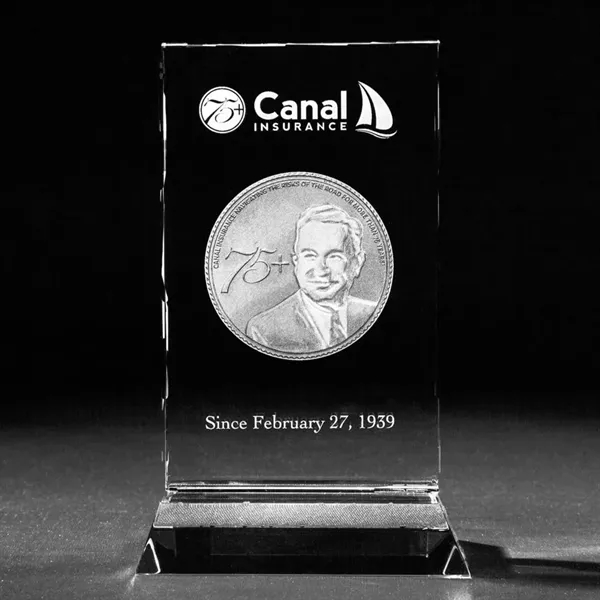 2D Vertical Crystal Award w/ Base