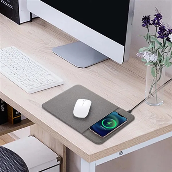 Versatile Slim 15W Wireless Charger Mouse Pad - Versatile Slim 15W Wireless Charger Mouse Pad - Image 3 of 4
