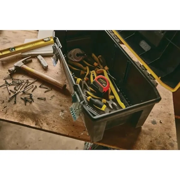 25 ft. Stanley Tools® USA-Made High-Visibility LEVERLOCK® - 25 ft. Stanley Tools® USA-Made High-Visibility LEVERLOCK® - Image 6 of 6