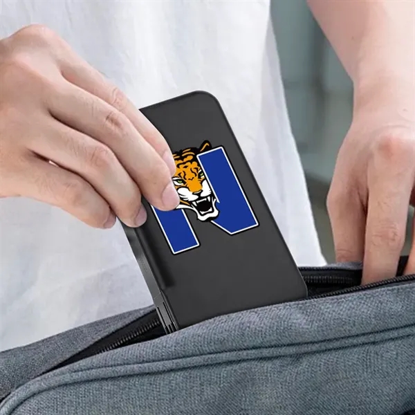 ChargerMerge Corded Powerbank - ChargerMerge Corded Powerbank - Image 3 of 14