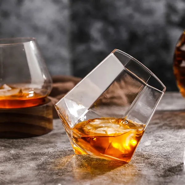 Diamond Shaped Whiskey Glasses - Diamond Shaped Whiskey Glasses - Image 8 of 9