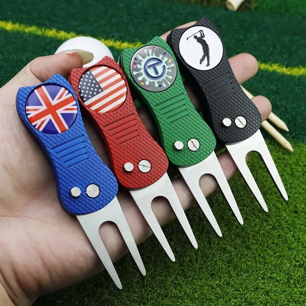 Golf Switchblade Divot Tool with Magnetic Ball Marker - Golf Switchblade Divot Tool with Magnetic Ball Marker - Image 2 of 5