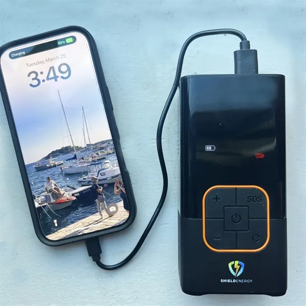 Battery Powered Car Tire Pump/Power Bank - Battery Powered Car Tire Pump/Power Bank - Image 4 of 4