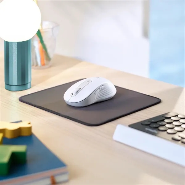 Logitech® Signature M650 L Mouse - Logitech® Signature M650 L Mouse - Image 6 of 14