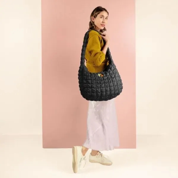 CARRYALL SHOULDER BAG - CLOUD QUILTED MATERIAL - CARRYALL SHOULDER BAG - CLOUD QUILTED MATERIAL - Image 1 of 8