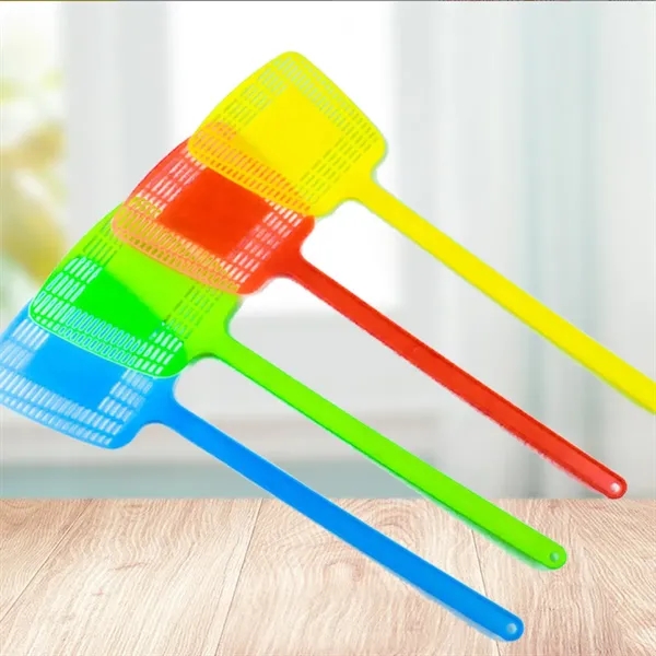 Durable Plastic Fly Swatter Lightweight Pest Control Tool - Durable Plastic Fly Swatter Lightweight Pest Control Tool - Image 3 of 3