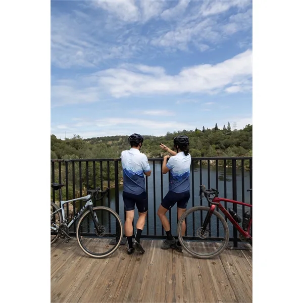 VIBE Premium Button Down Shirt - VIBE Premium Button Down Shirt - Image 16 of 20