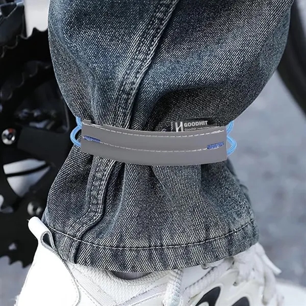High-Visibility Reflective Leg Bands Tape Straps for Cycling - High-Visibility Reflective Leg Bands Tape Straps for Cycling - Image 2 of 3