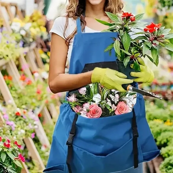 QR Gardening Apron, Tool Pockets, Backpack Straps - QR Gardening Apron, Tool Pockets, Backpack Straps - Image 3 of 3