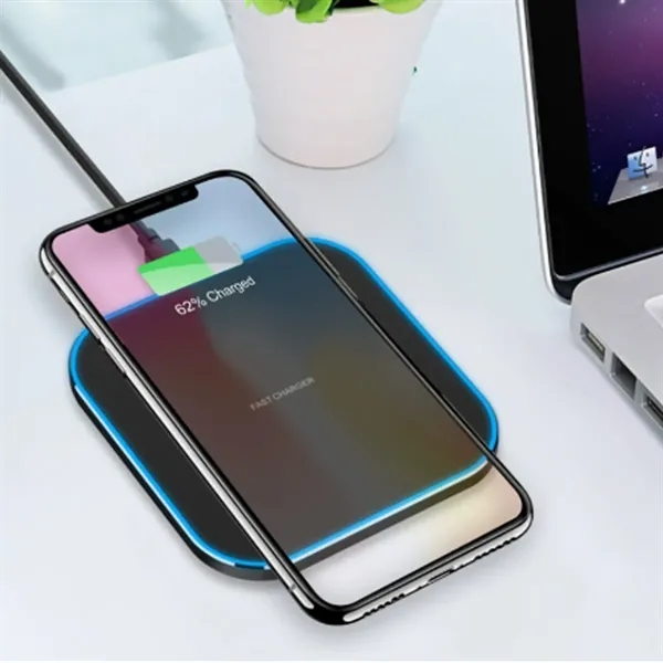 15W Ultra-Thin Wireless Charger with LED - 15W Ultra-Thin Wireless Charger with LED - Image 3 of 4