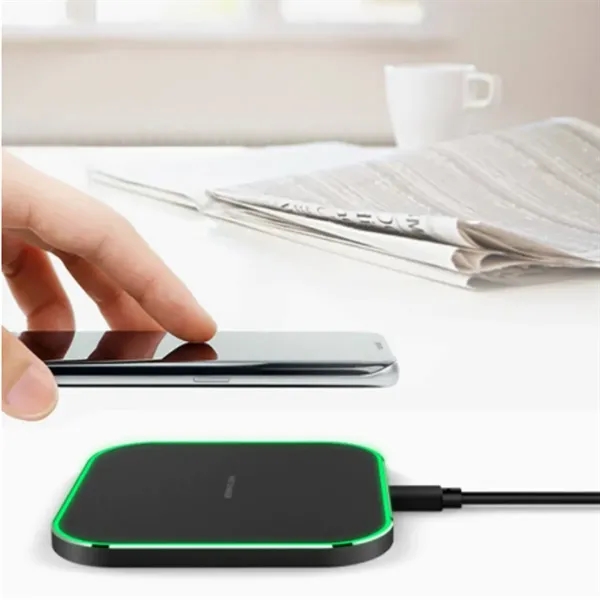 15W Ultra-Thin Wireless Charger with LED - 15W Ultra-Thin Wireless Charger with LED - Image 4 of 4
