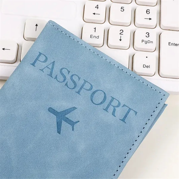 Premium PU Leather Passport Holder with Multi-Card Slots - Premium PU Leather Passport Holder with Multi-Card Slots - Image 3 of 3