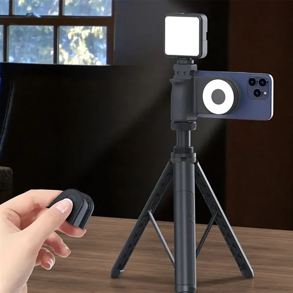 Magnetic Wireless Camera Grip Mount for Phone - Magnetic Wireless Camera Grip Mount for Phone - Image 1 of 6