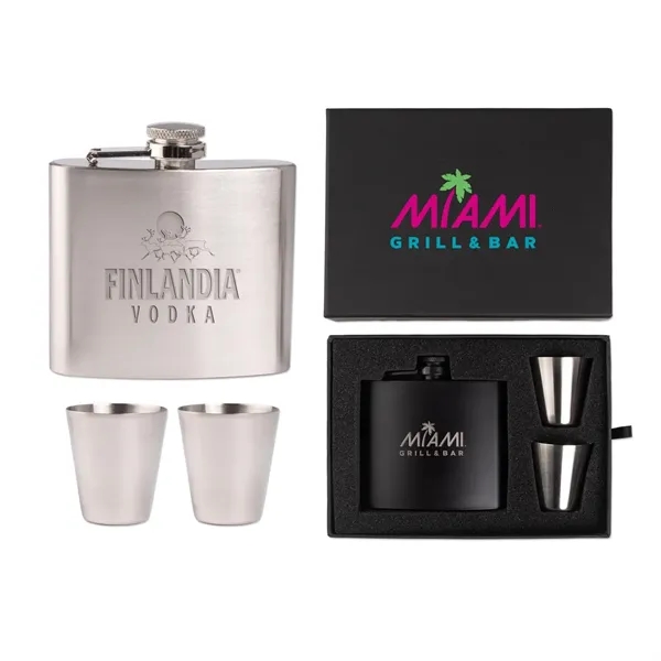 The Duncan Flask and Shot Glass Gift Set