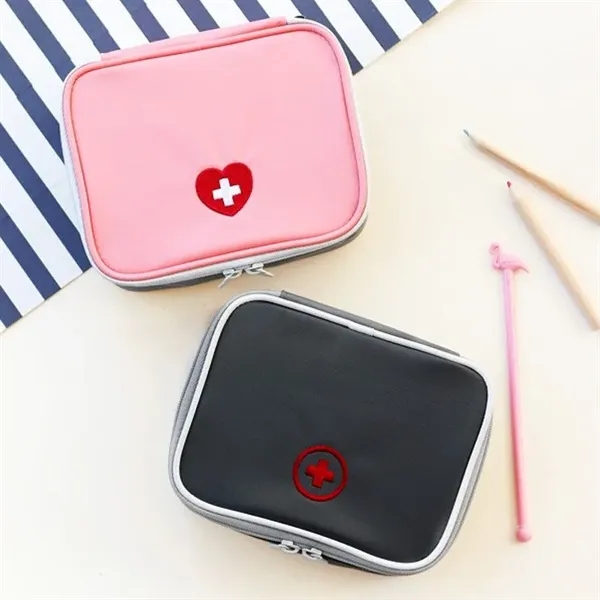 Mini Outdoor First Aid Kit Bag - Mini Outdoor First Aid Kit Bag - Image 0 of 3
