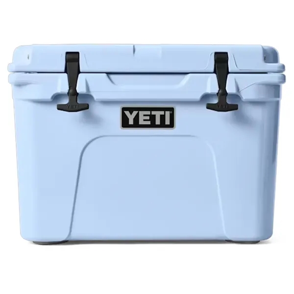 35 QT YETI® Tundra Hard Cooler Ice Chest (21.1" x 15.4") - 35 QT YETI® Tundra Hard Cooler Ice Chest (21.1" x 15.4") - Image 7 of 12