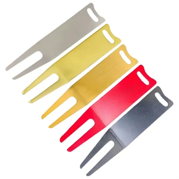 Metal Rectangle Golf Divot Tool For Repair And Maintenance - Metal Rectangle Golf Divot Tool For Repair And Maintenance - Image 4 of 5