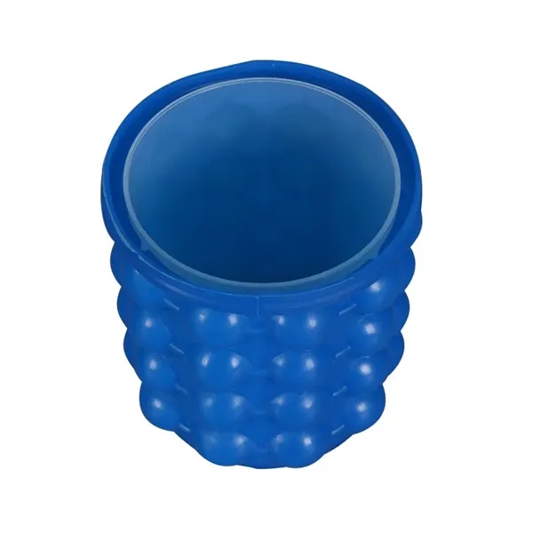 Silicone Ice Cube Maker Genie with Lid - Silicone Ice Cube Maker Genie with Lid - Image 4 of 5