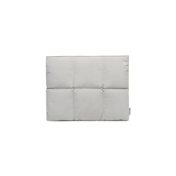 Comfyable Puffy Laptop Sleeve 14/16 Inch - Comfyable Puffy Laptop Sleeve 14/16 Inch - Image 8 of 9